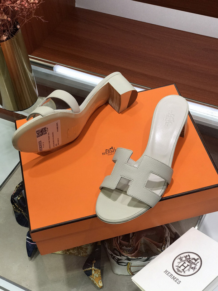 herme* sandal 52