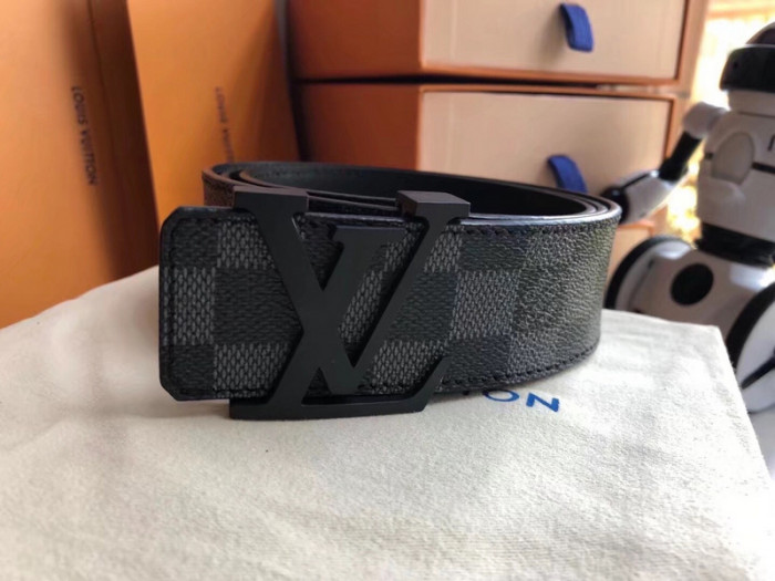 l*v belt 01