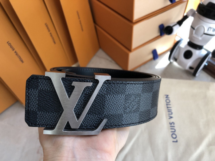 l*v belt 05