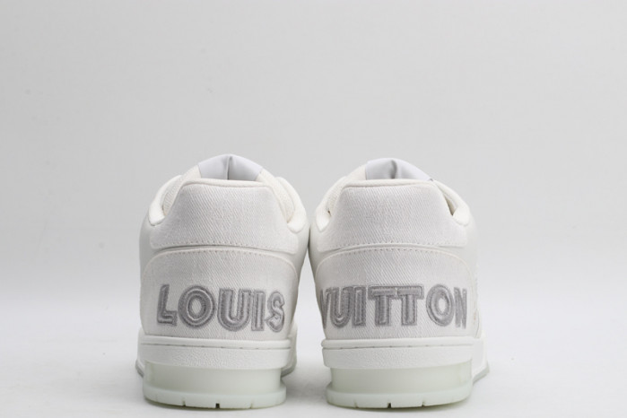 lv snekaers l000054