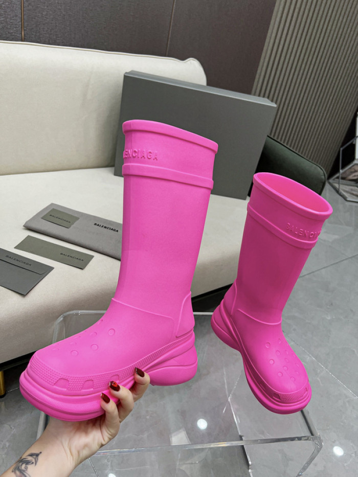 Ba*len*cia*ga x crocs chunky rubber boots b03