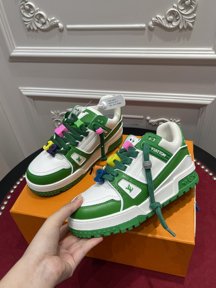lv snekaers l000058