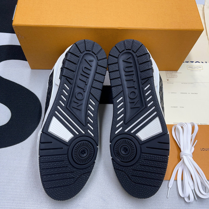 lv snekaers l000084