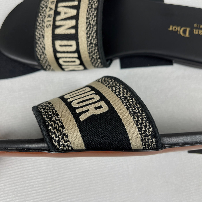 dio* sandals ds19