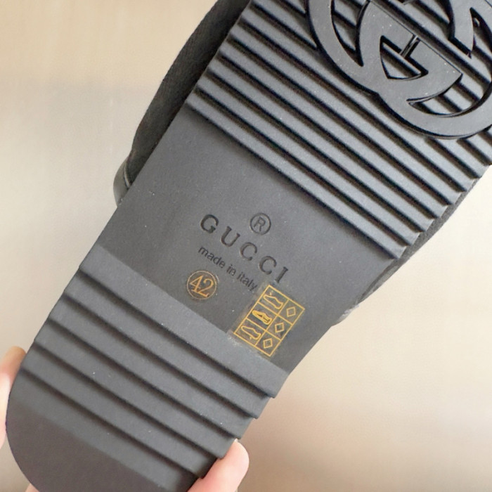 gucc* sandal132