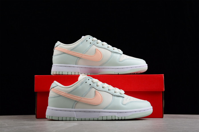 nike sb dunk low barely green (w) dd1503-104