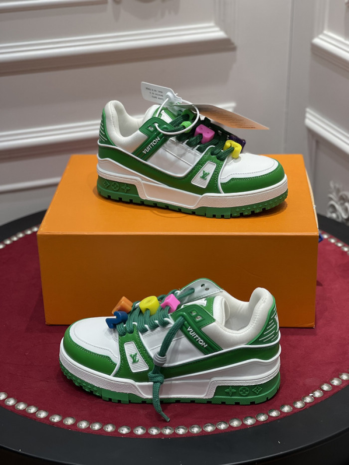 lv snekaers l000058