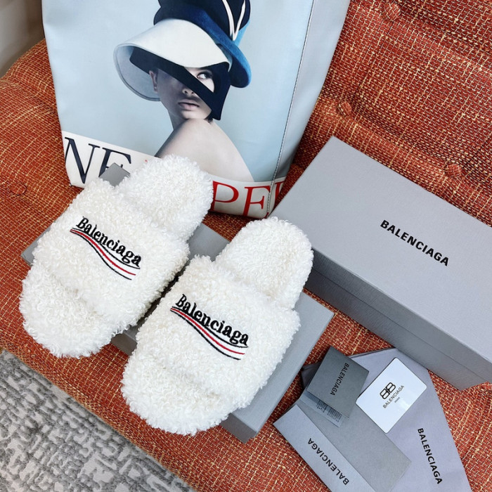 balenciag* sandal bs23