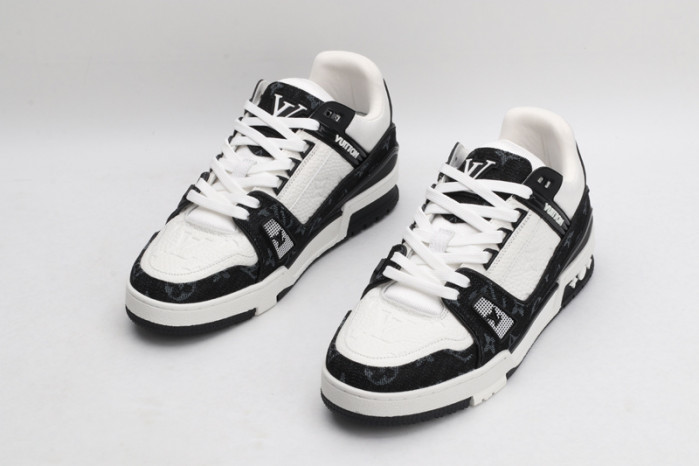 lv snekaers l000053