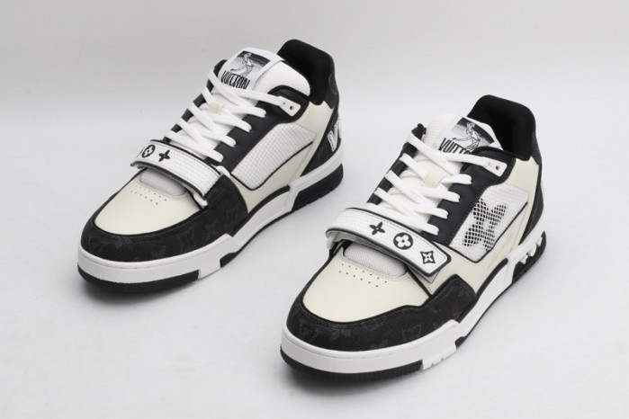 lv snekaers l000056