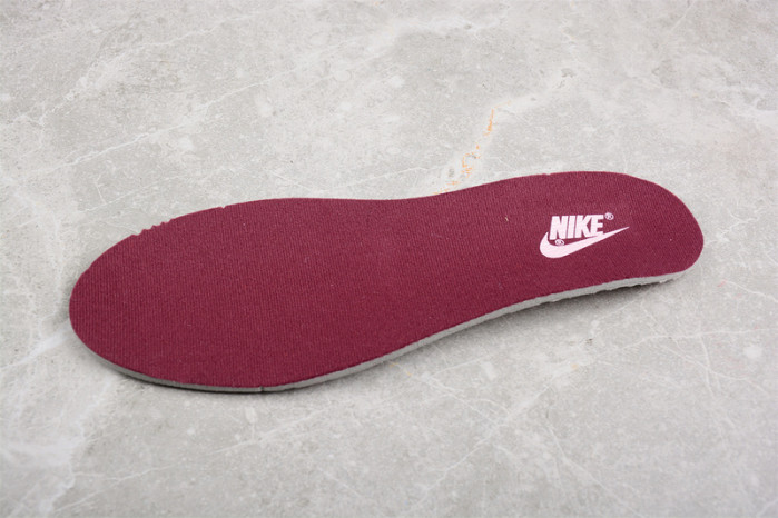 nike dunk low “valentine’s day” dr9705-100