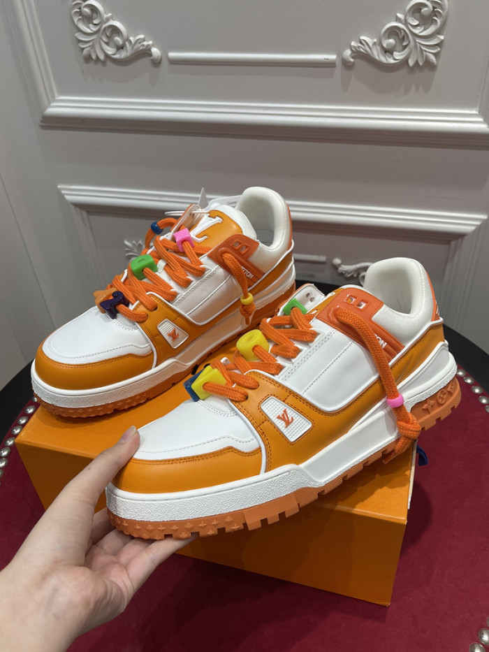 lv snekaers l000062