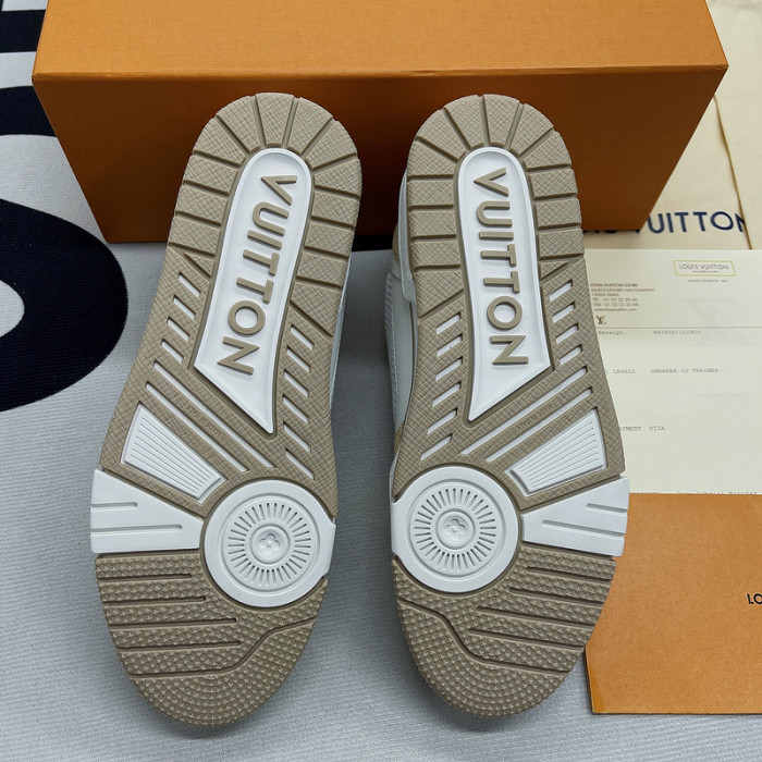 lv snekaers l000075