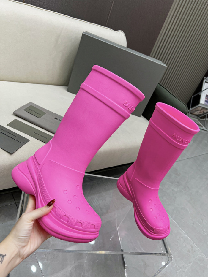 Ba*len*cia*ga x crocs chunky rubber boots b03