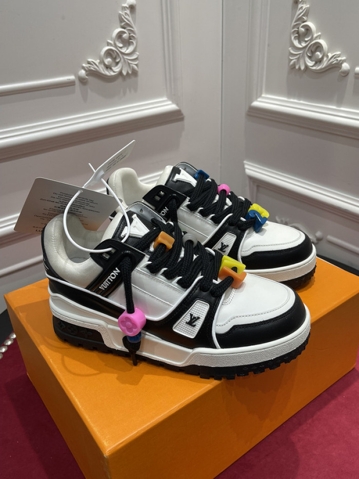 lv snekaers l000061
