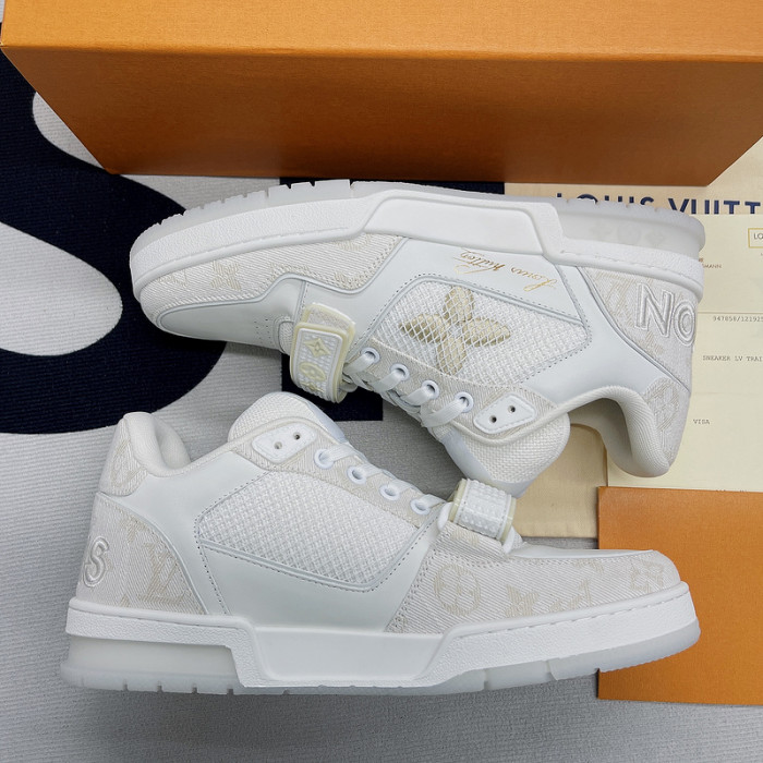 lv snekaers l000074