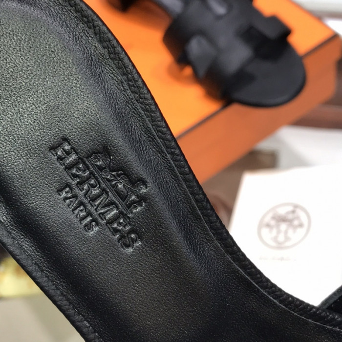 herme* sandal 50