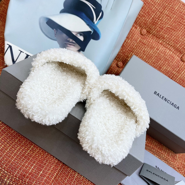 balenciag* sandal bs23