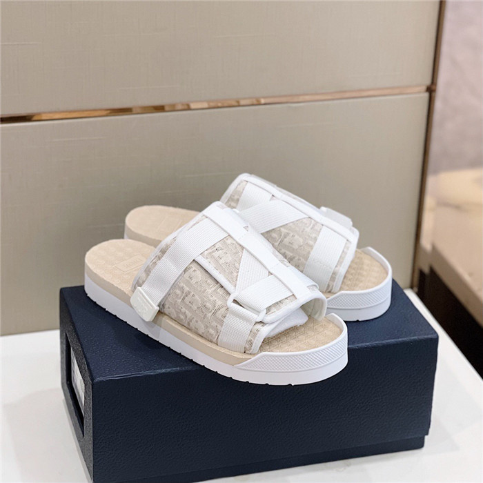 dio* sandals ds23