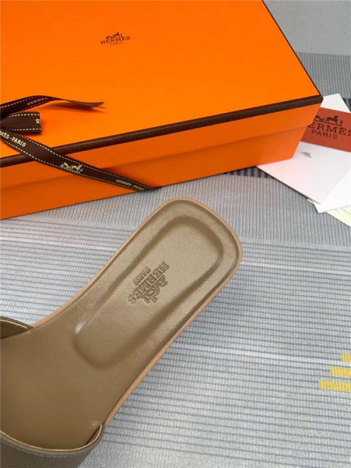 herme* sandal hs69