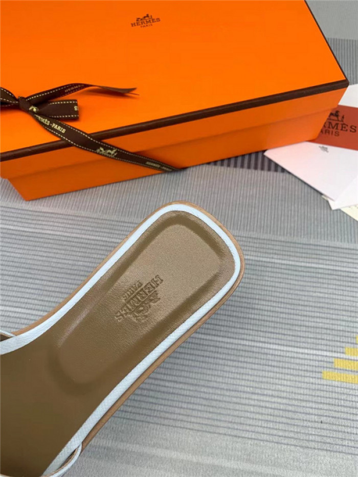 herme* sandal hs90