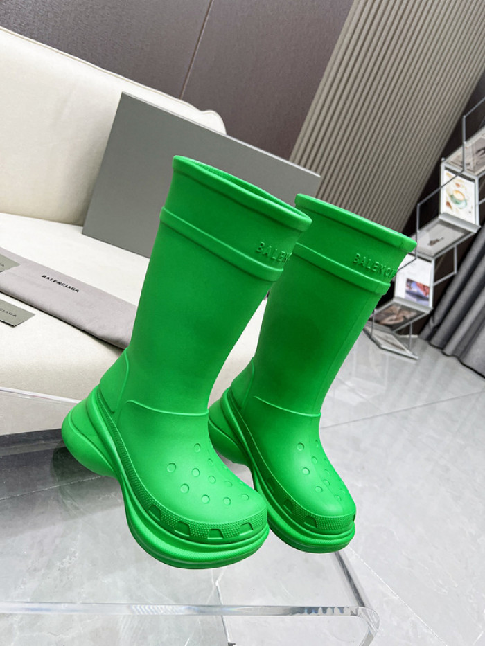 Ba*len*cia*ga x crocs chunky rubber boots b06