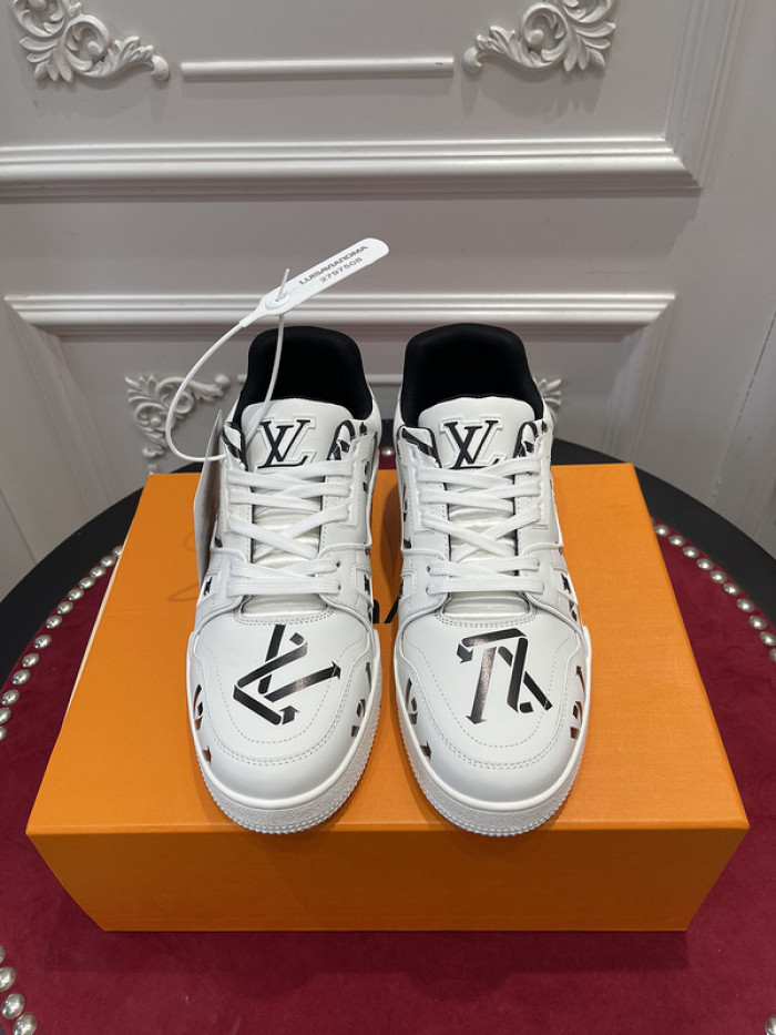 lv snekaers l000067