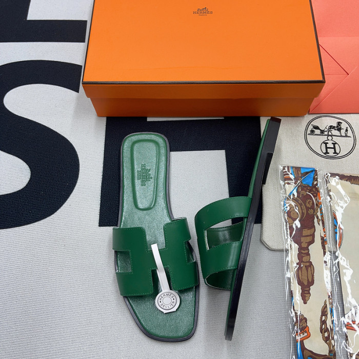 herme* sandal 20