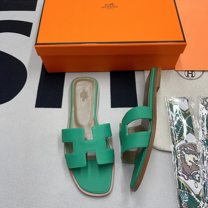 herme* sandal 23