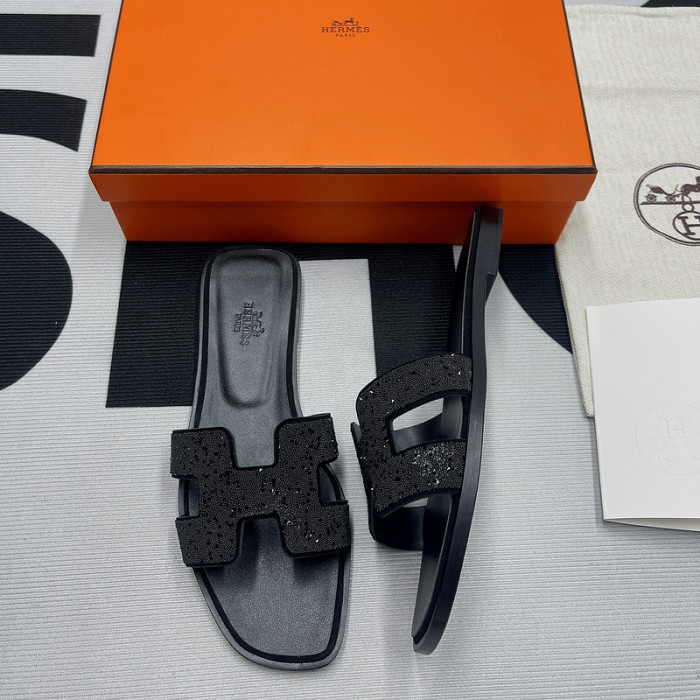 herme* sandal 28