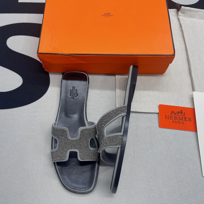 herme* sandal 32