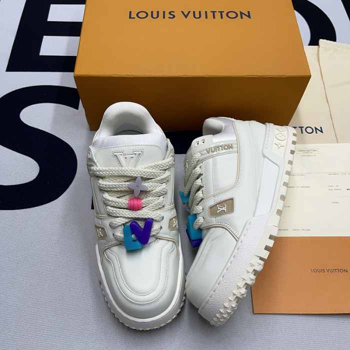 lv snekaers l0000123