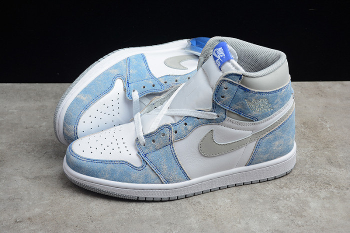 air jordan 1 high og “hyper royal” 555088-402