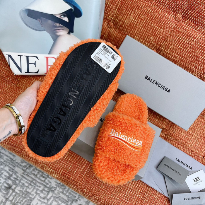 balenciag* sandal bs25
