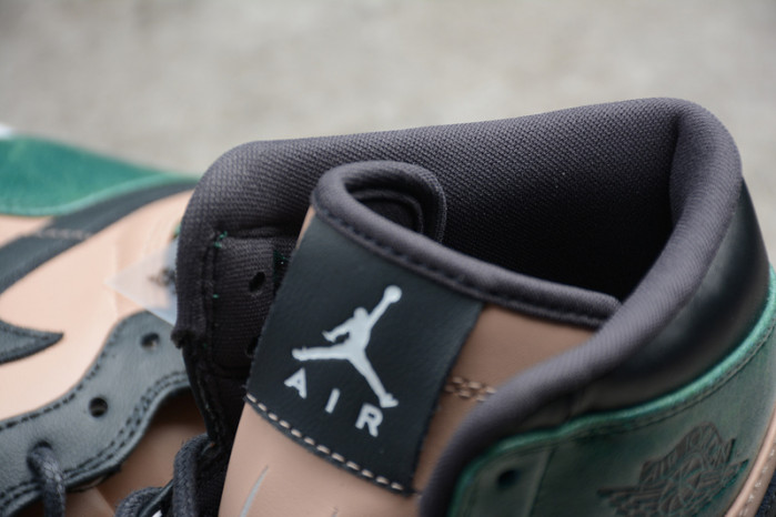 air jordan 1 high cracked metallic leather ah7389-203