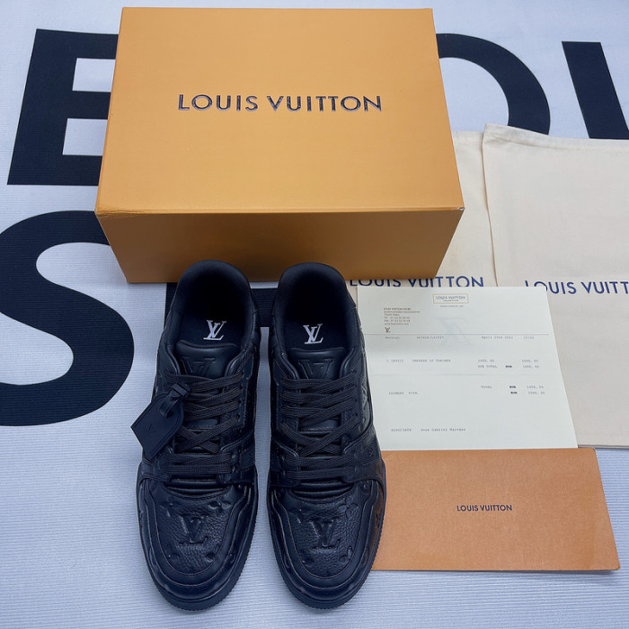lv snekaers l000096