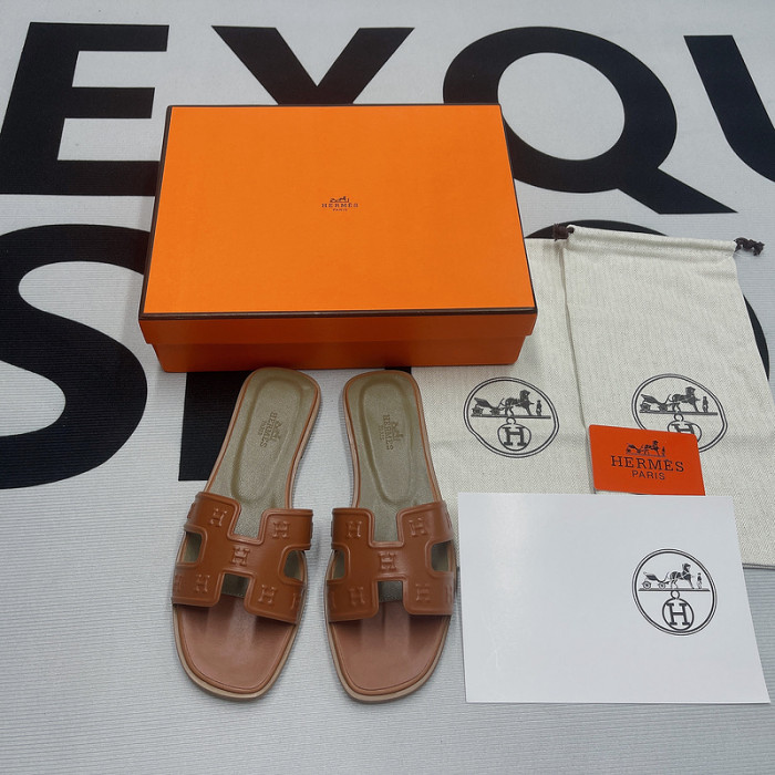 herme* sandal 27