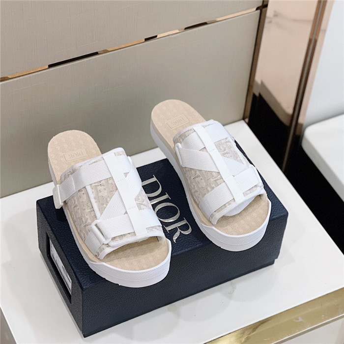 dio* sandals ds23