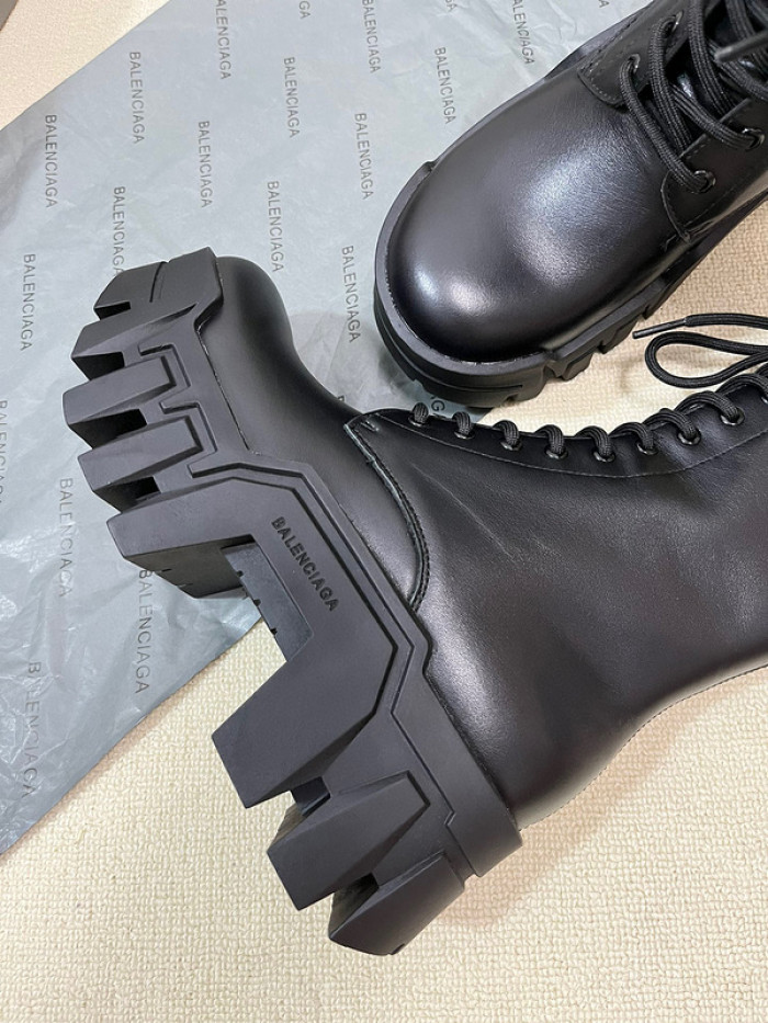 Ba*len*cia*ga boots 80000253