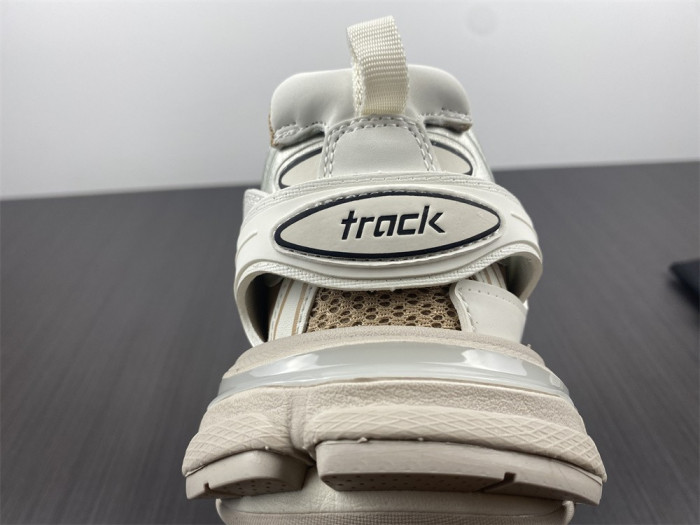 Ba*len*cia*ga track w3ca4 9062