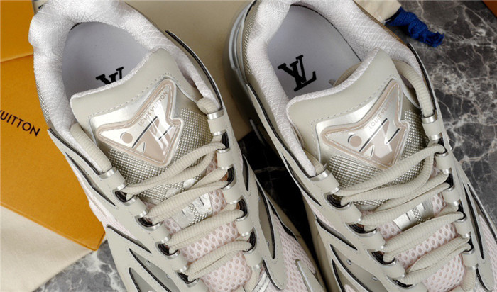 lv snekaers l0000332