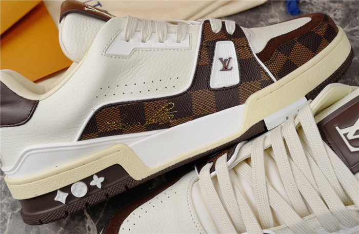 lv snekaers l0000315
