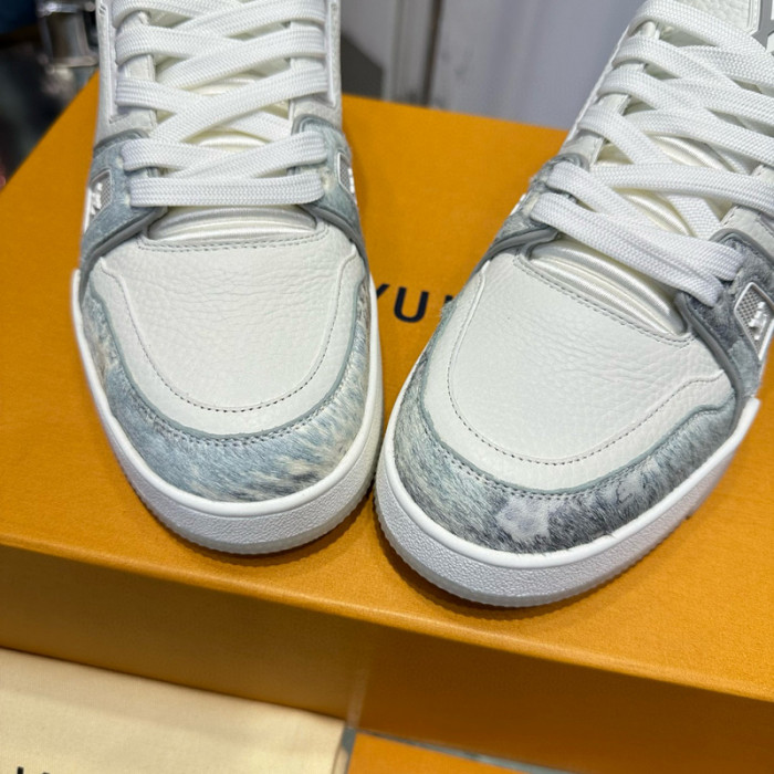 lv snekaers l0000153