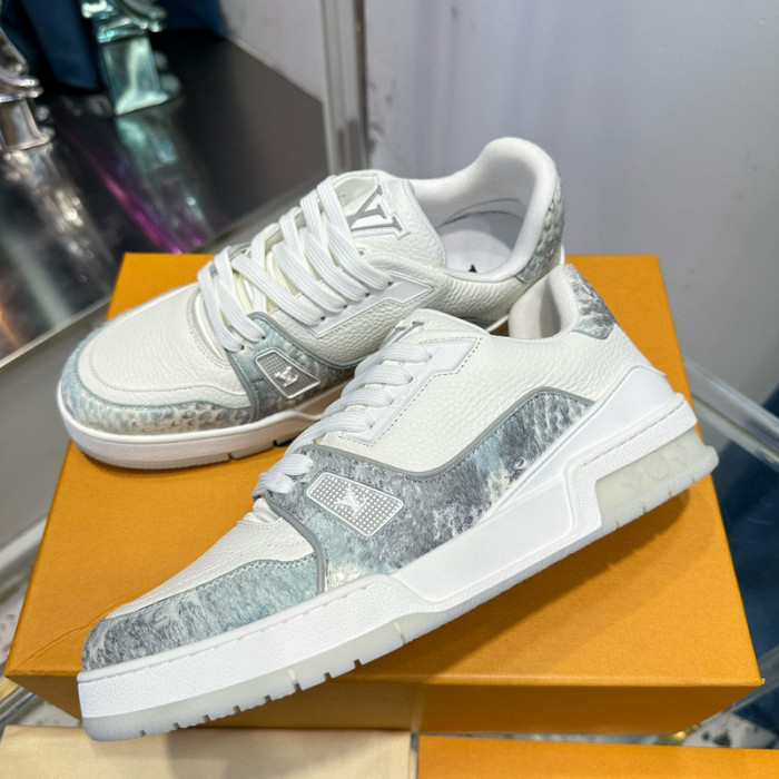 lv snekaers l0000153