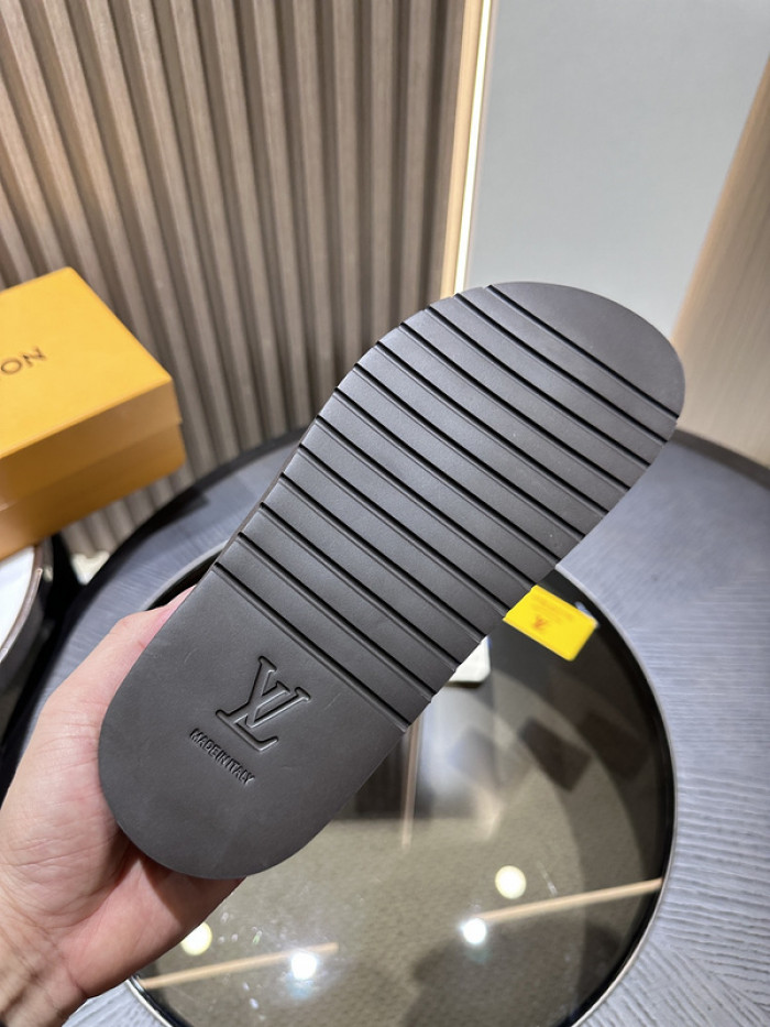 l&v sandal 43
