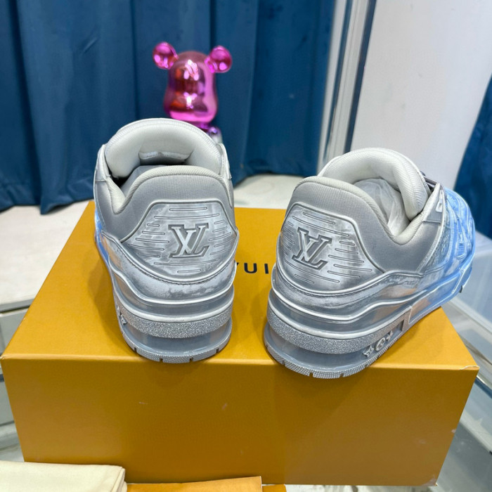 lv snekaers l0000235