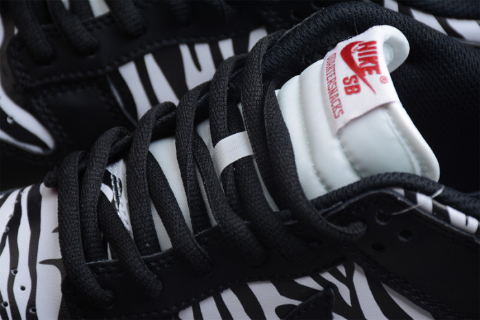 quartersnacks x nike sb dunk low dm3510-001