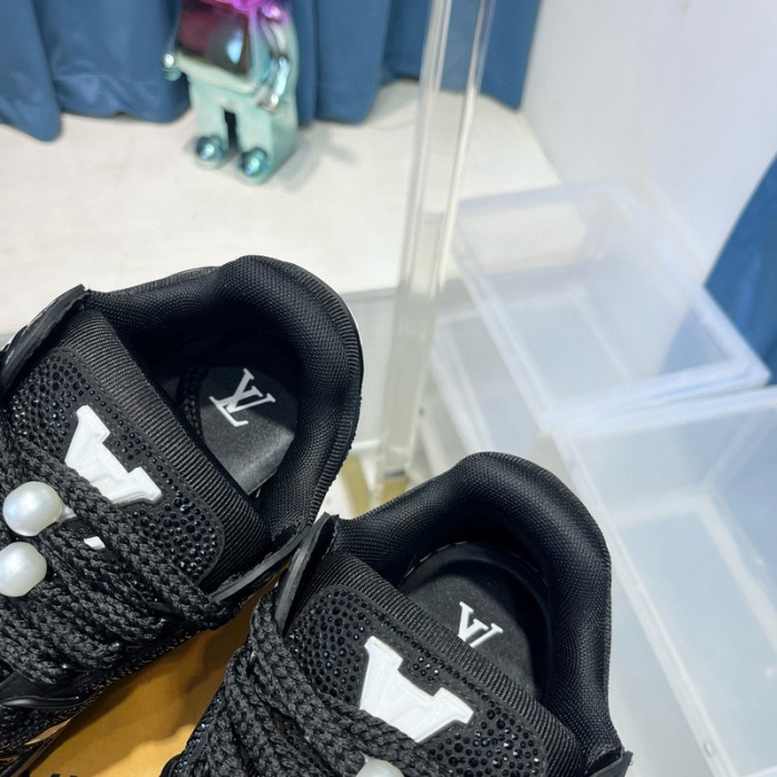 lv snekaers l0000228