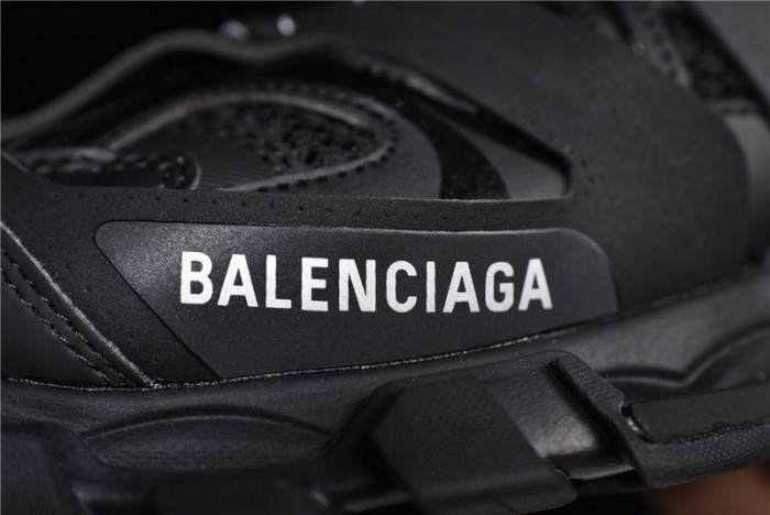 Ba*len*cia*ga track with led 5000012