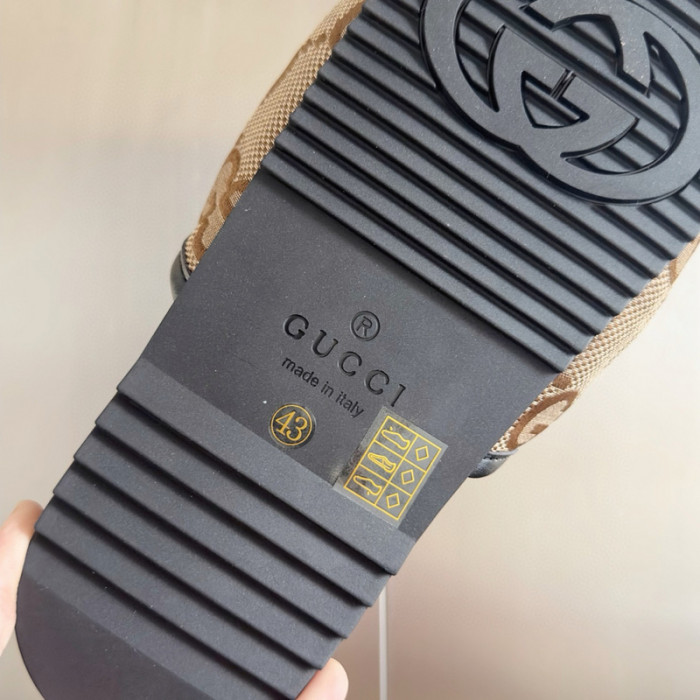 gucc* sandal133